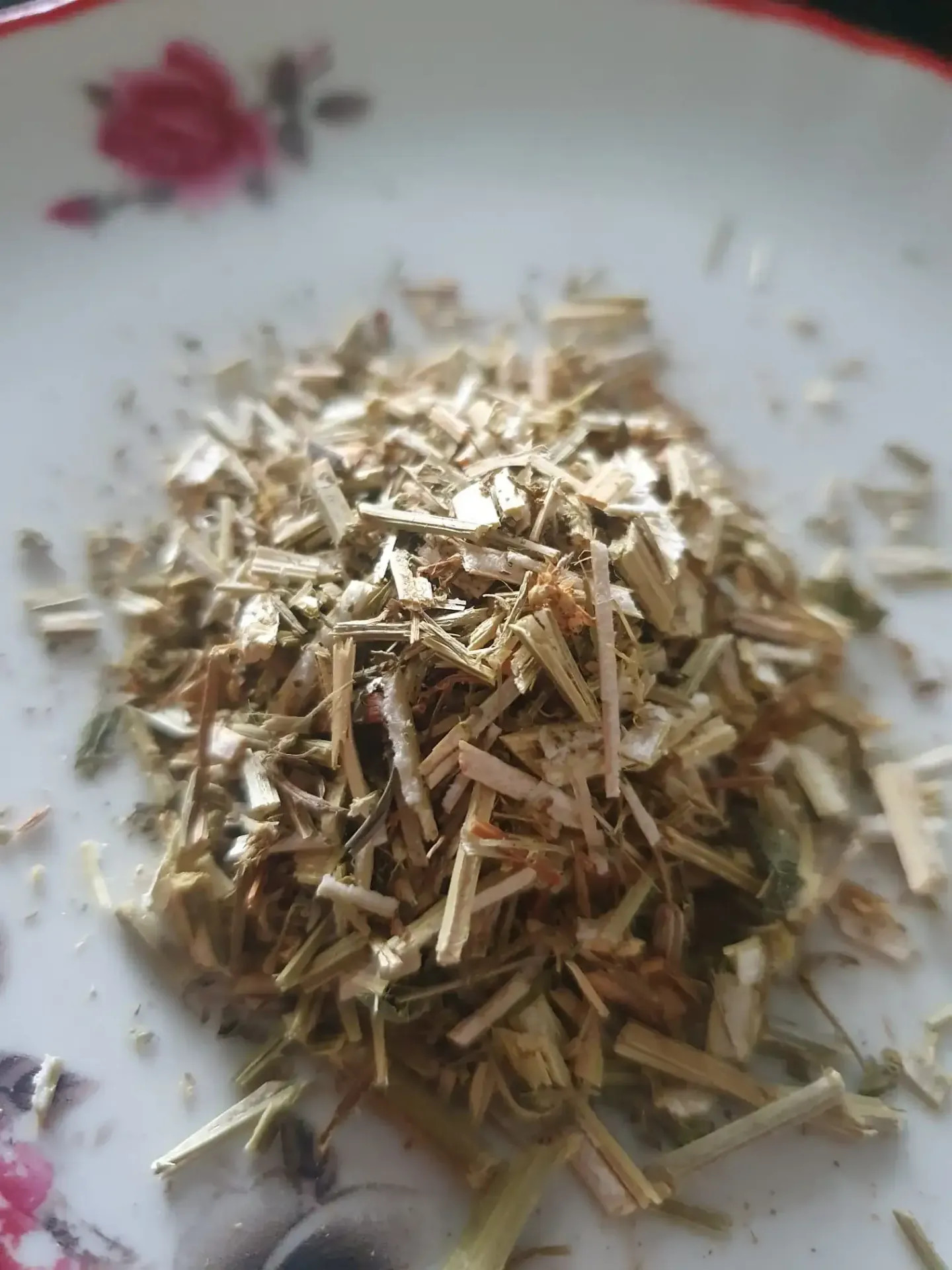 Getrockneter Echter Steinklee (Melilotus officinalis) – ein Heilkraut für die Venengesundheit, die Durchblutung und zur natürlichen Unterstützung des Schlafs.