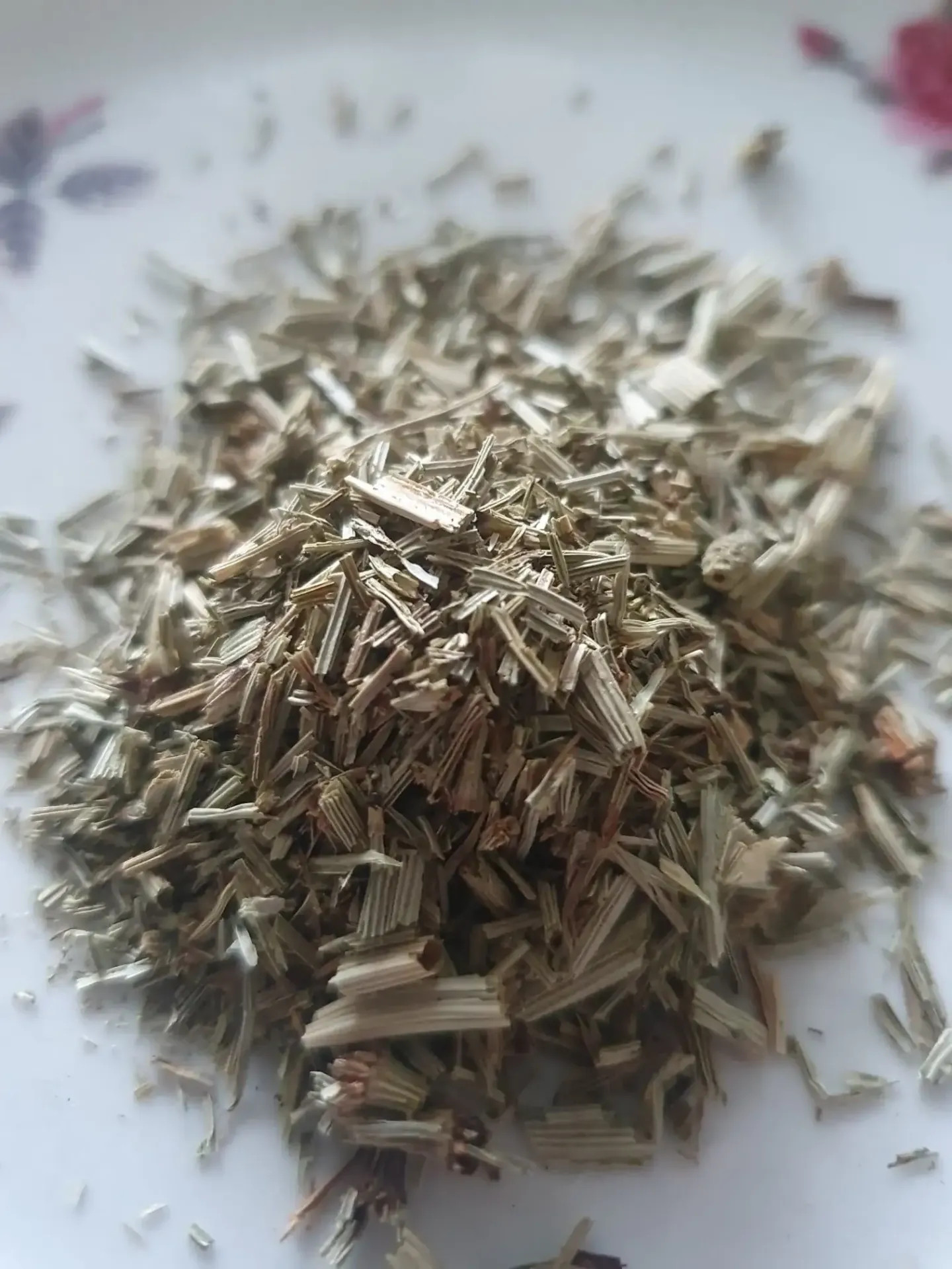 Sulfină galbenă uscată (Melilotus officinalis) – plantă medicinală pentru circulație venoasă, varice și relaxare naturală